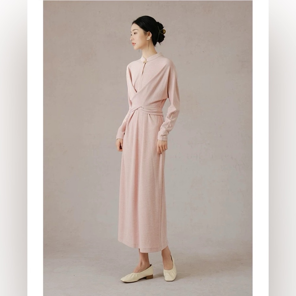 Soft jersey dress in dark pink color